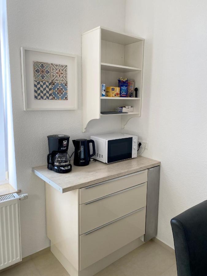 2 Rooms, Free Parking, 25 Min To Duesseldorf, 150 Mbps Wlan Duisburg Exteriör bild