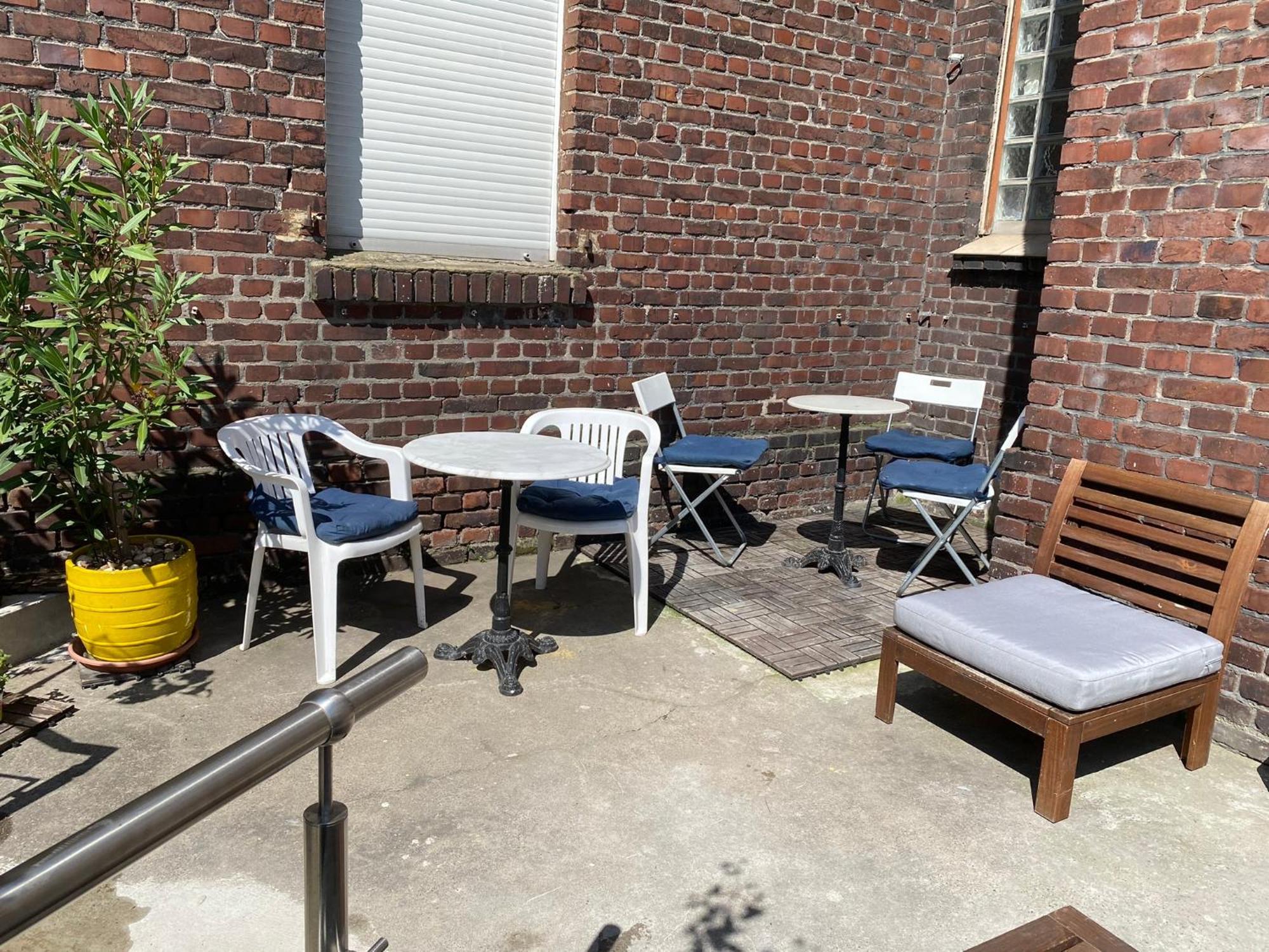2 Rooms, Free Parking, 25 Min To Duesseldorf, 150 Mbps Wlan Duisburg Exteriör bild
